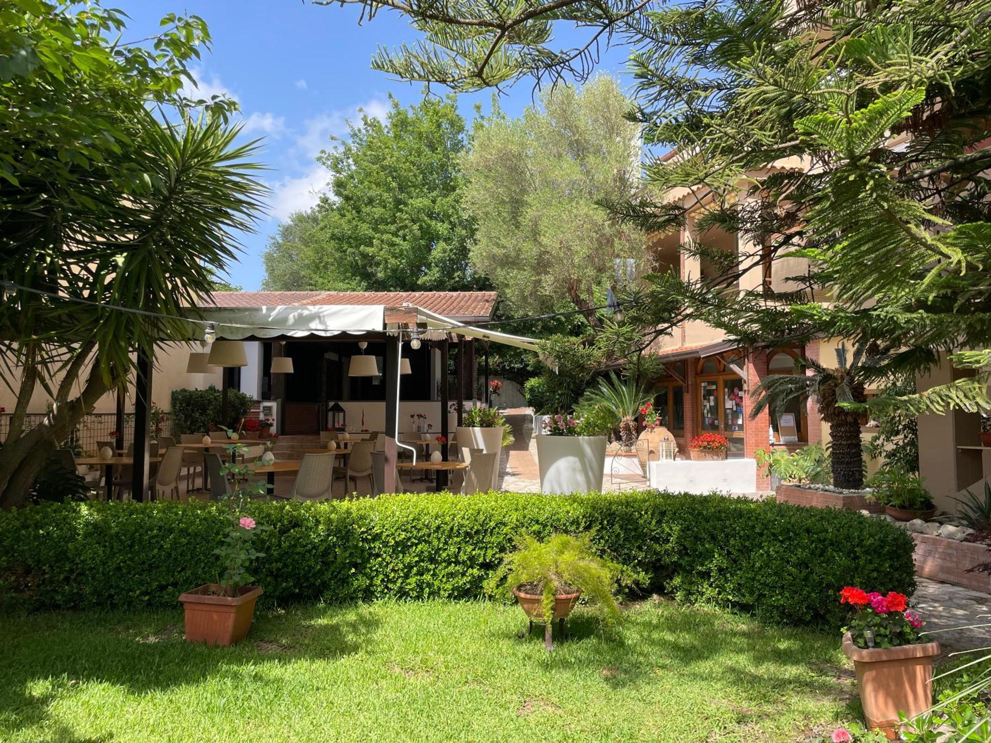 Hotel Residence Da Carmelo Палинуро Экстерьер фото